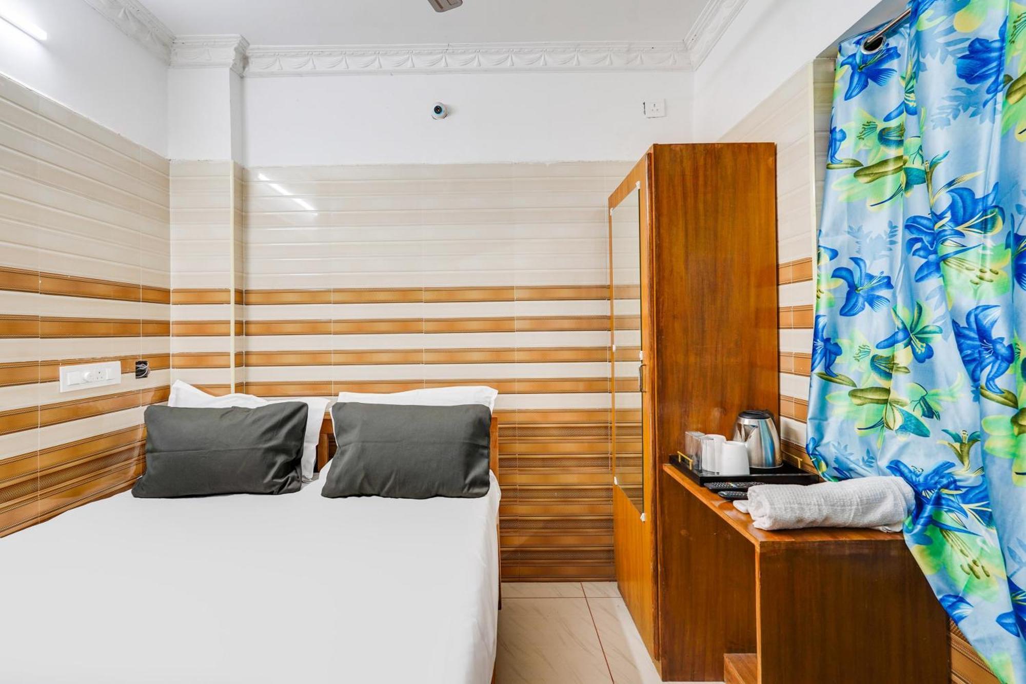 Super Hotel O Sharmila Guest House Kottakuppam Eksteriør bilde